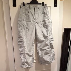 Pilcro lightweight barrel parashute pants Light Gray Casual